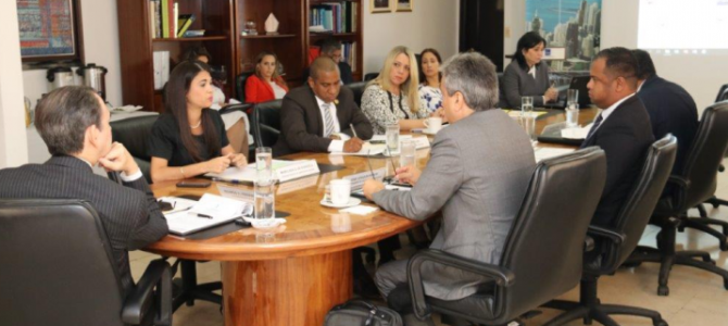 Secretaria Ejecutiva del SIACAP expone ante el CCF Secretaria Ejecutiva del SIACAP expone ante el CCF